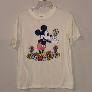Disney Mickey Mouse Embroidered Flower Crew Neck Tee Womens Medium